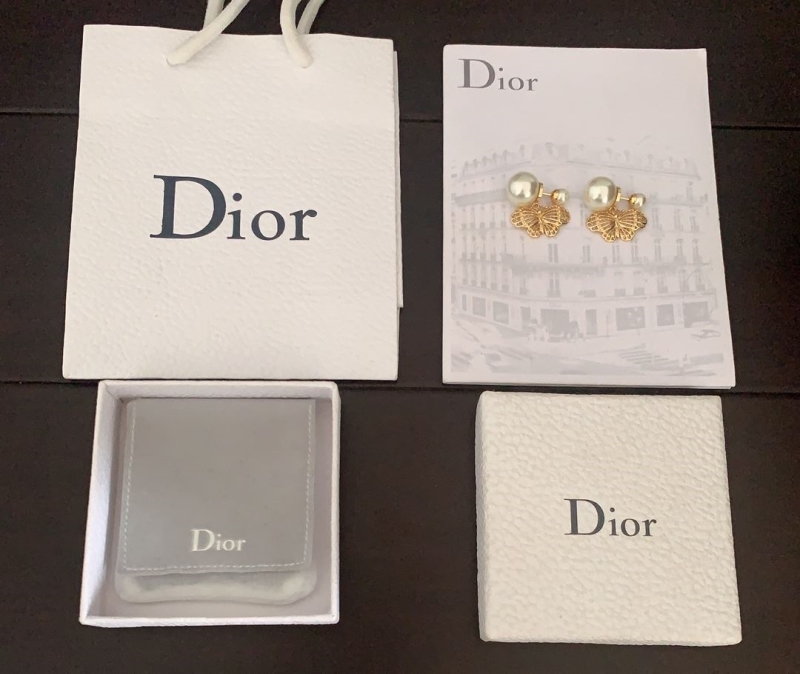 chr1st1an D10r earrings